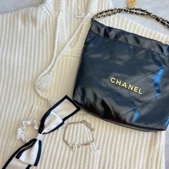 "Chanel Chanel 22 shiny calfskin Chain Shoulder Bag Black Gold Metal Fitting Pro - Picture 3 of 7